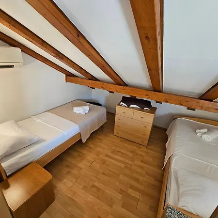 Appartement Lucija *