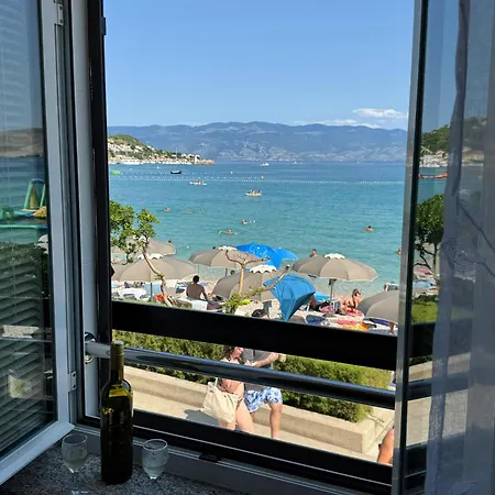 Lucija Apartament Baška