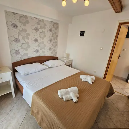 Apartament Lucija *