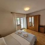 Lucija * Башка